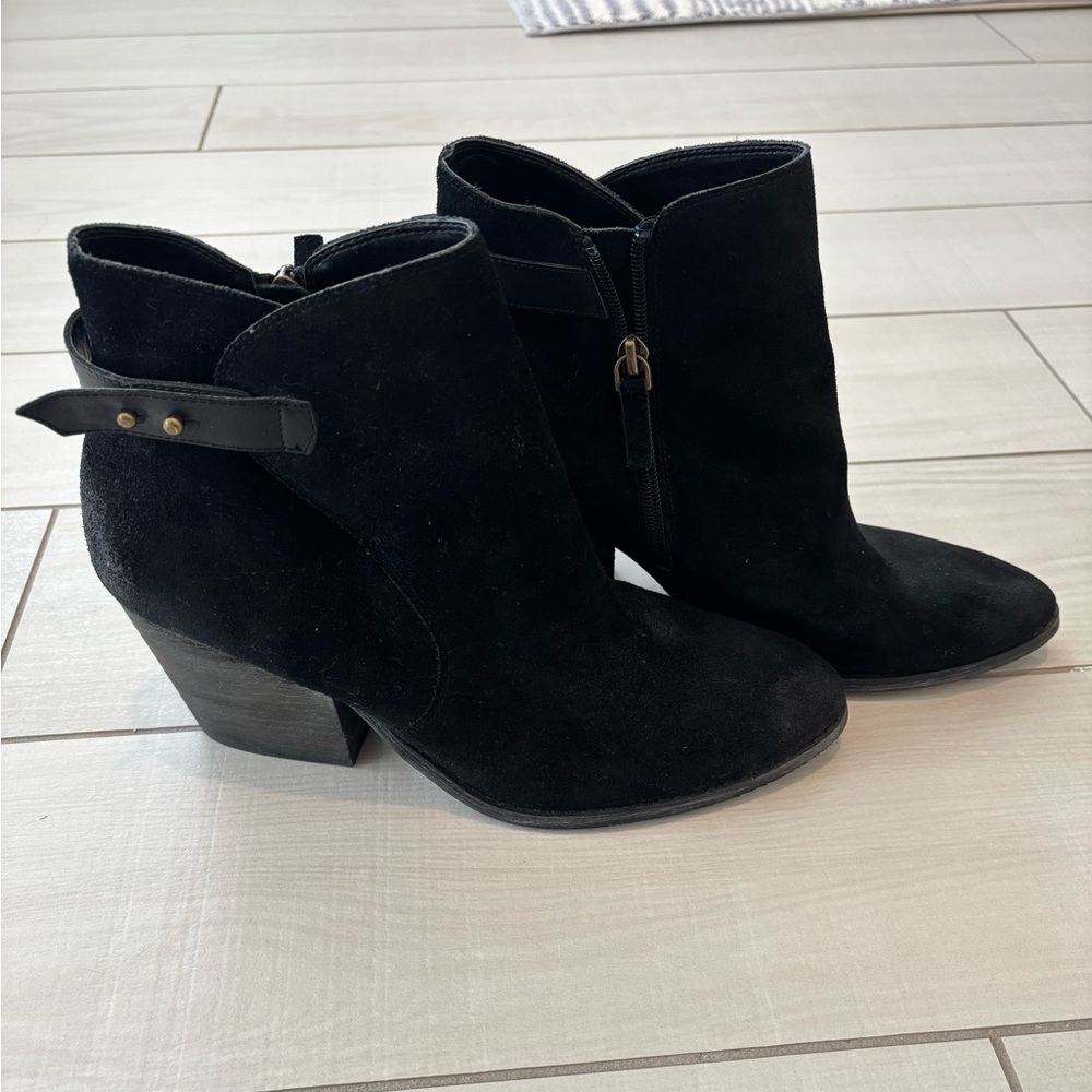 Treasure and Bond Black Suede Ankle Bootie in size 10